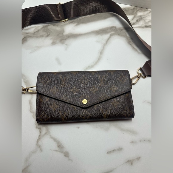 Authentic LOUIS VUITTON Monogram Sarah Wallet to Crossbody Shoulder Bag - Picture 3 of 12